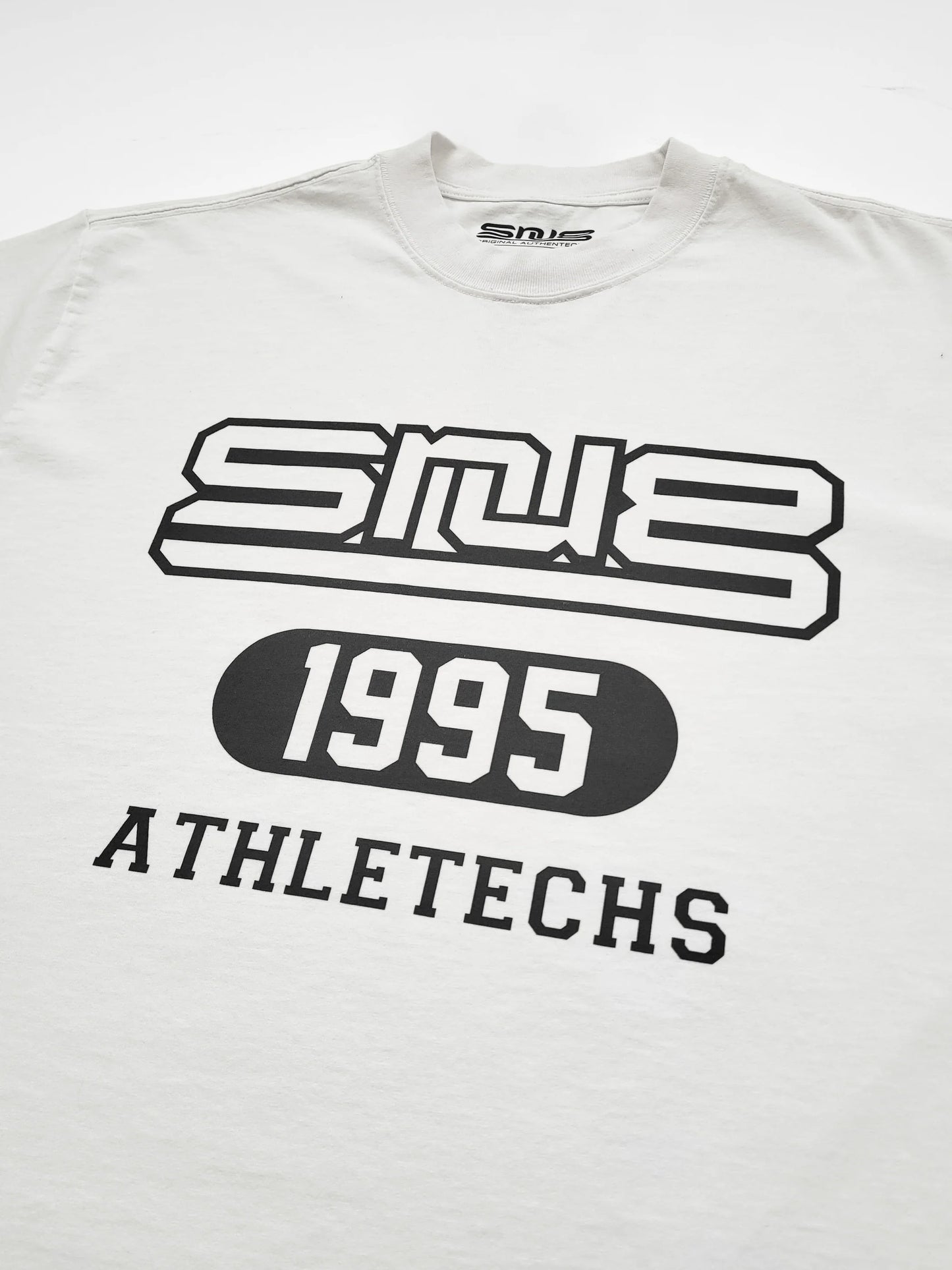 SNUG - Athletechs - Faded White Tee