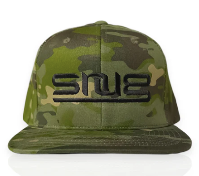 SNUG - CLASSIC LOGO - GREEN CAMO SNAPBACK HAT